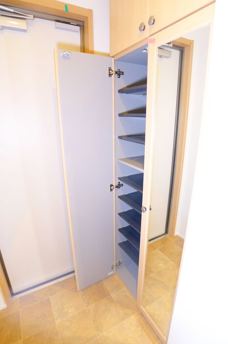 物件内観写真19　(靴箱)