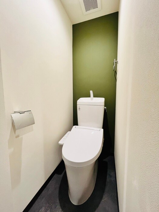 物件内観写真9　(トイレ)