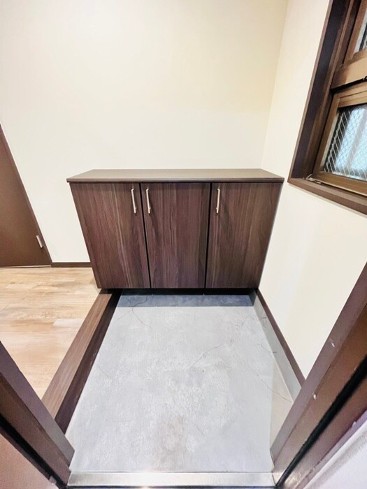 物件内観写真20　(玄関)