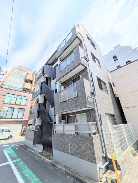 メゾンユニソール神楽坂外観写真