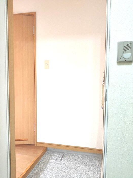 物件内観写真14　(玄関)