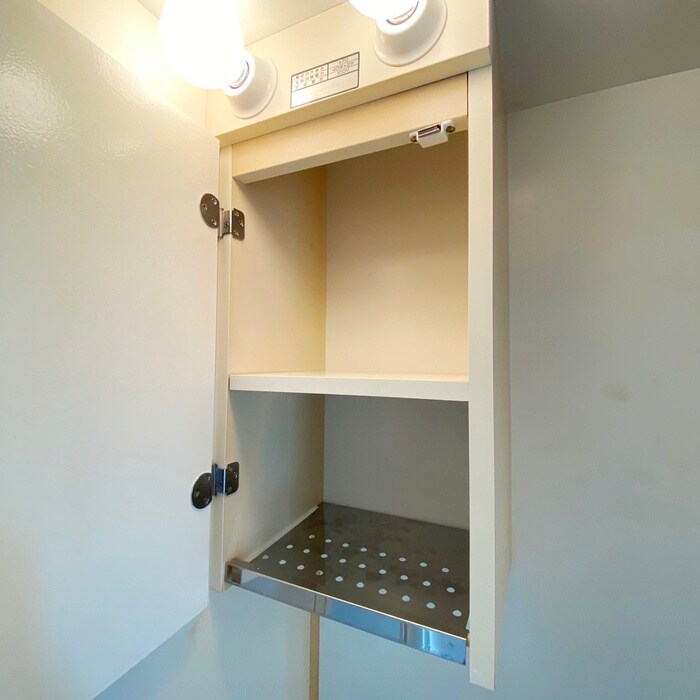 物件内観写真18　(収納)