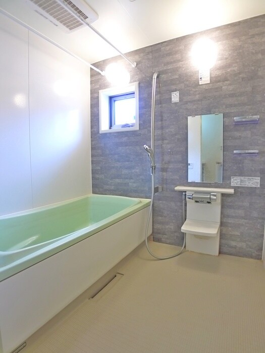 物件内観写真8　(バス／シャワールーム等)