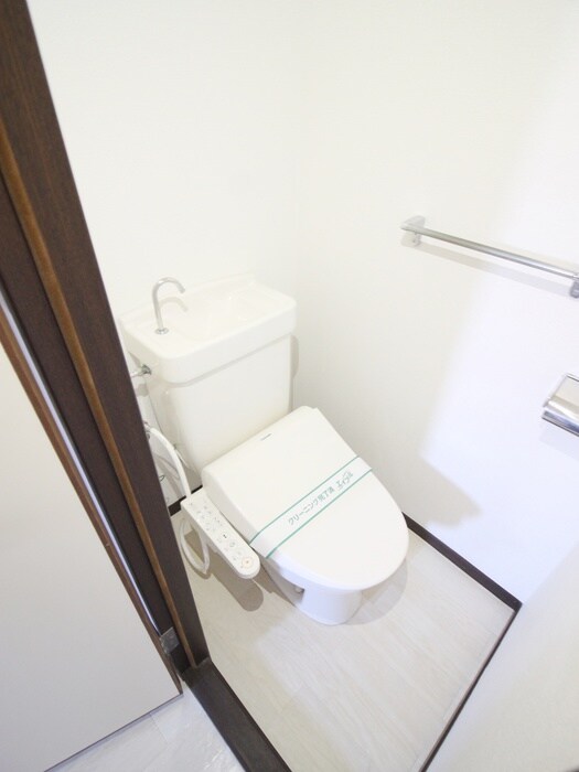 物件内観写真14　(トイレ)