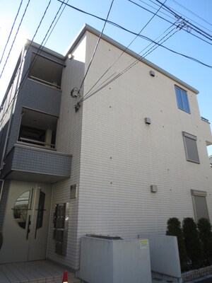 プラティーク外観写真