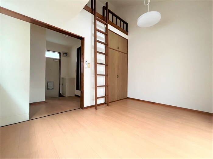 物件内観写真4　(居室)