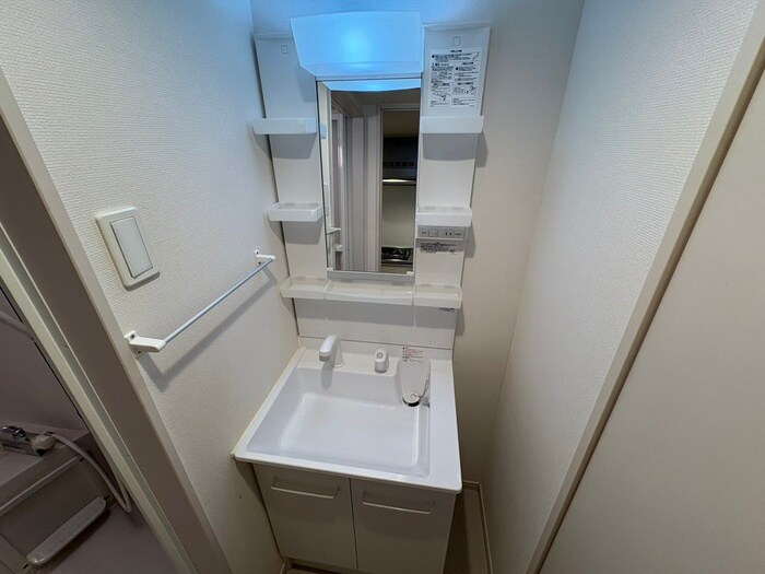 物件内観写真12　(洗面)