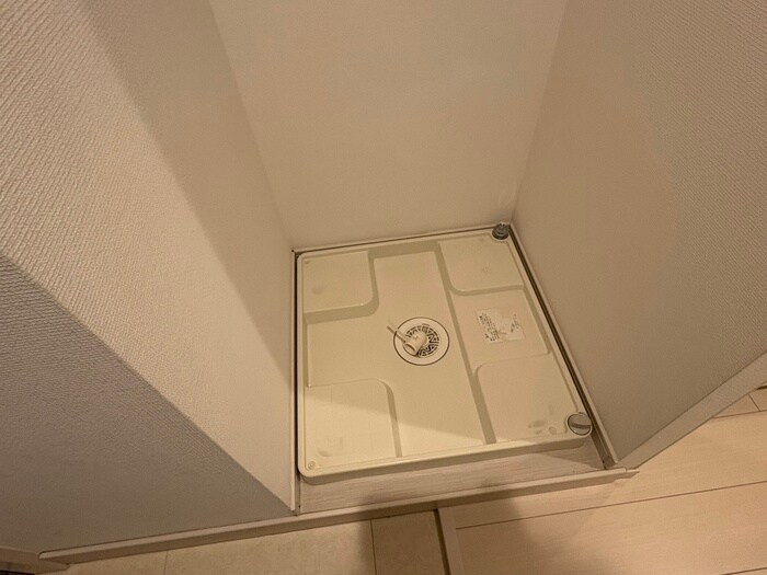 物件内観写真13　(洗濯機置場)