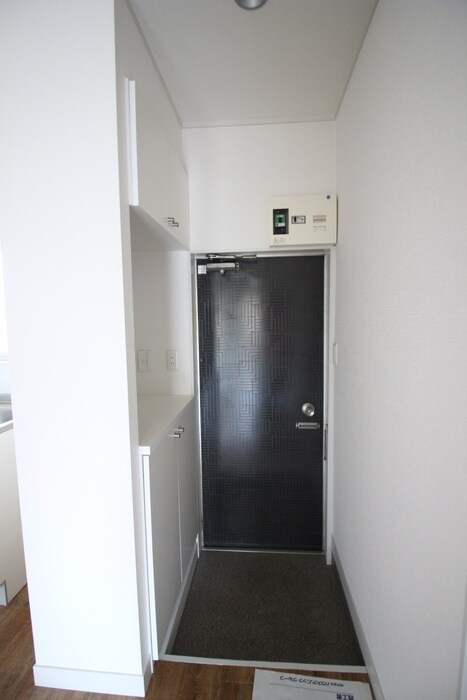 物件内観写真19　(玄関)