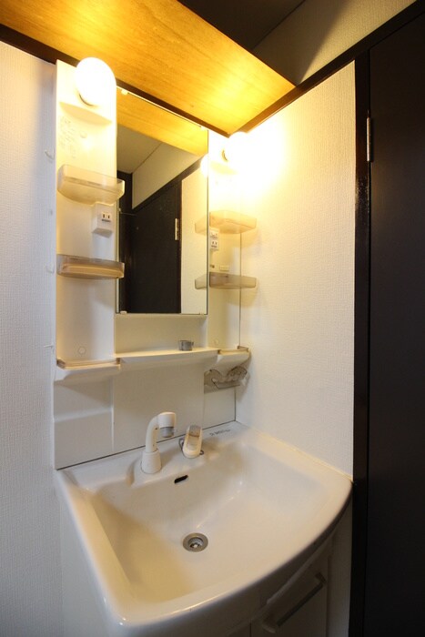 物件内観写真16　(洗面)