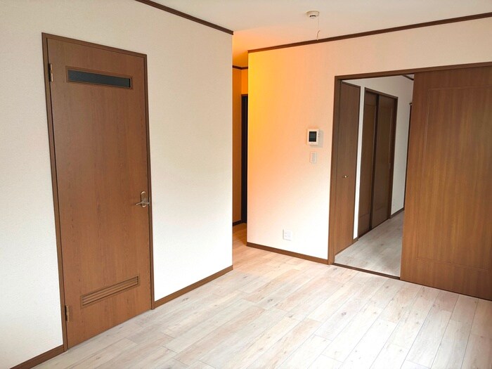 物件内観写真10　(居室)