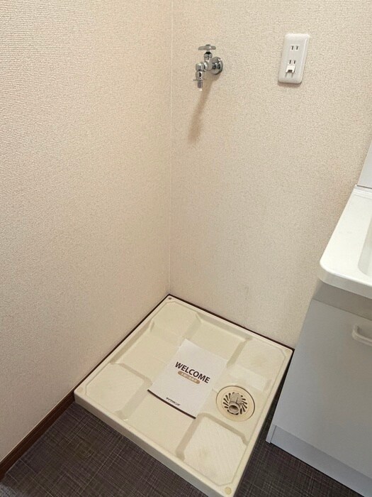 物件内観写真21　(洗濯機置場)