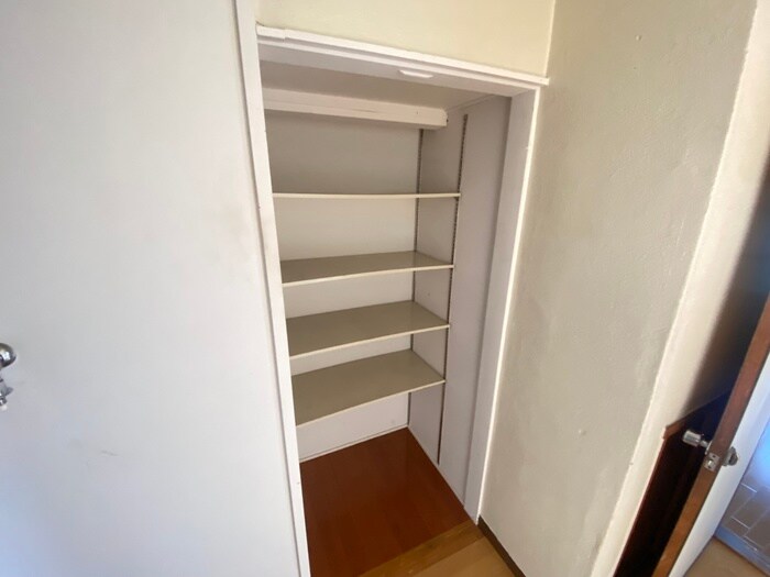 物件内観写真12　(収納)