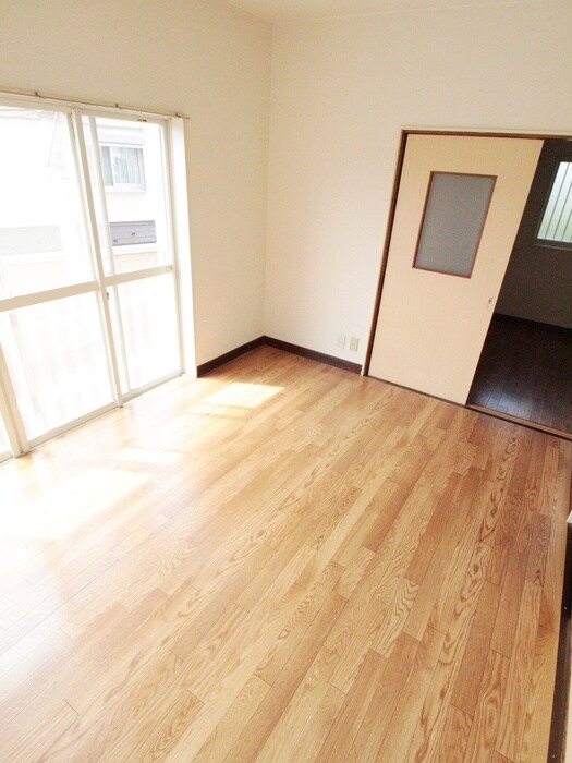 物件内観写真17　(玄関)