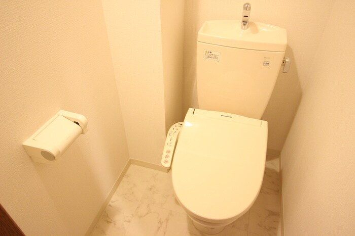 物件内観写真9　(トイレ)