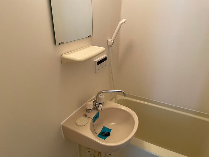 物件内観写真12　(洗面)