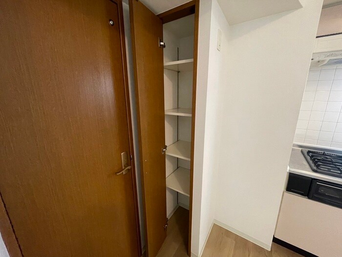 物件内観写真15　(収納)