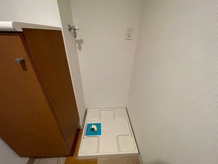 物件内観写真20　(洗濯機置場)