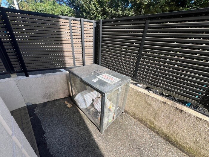 物件外観写真4　(建物設備)