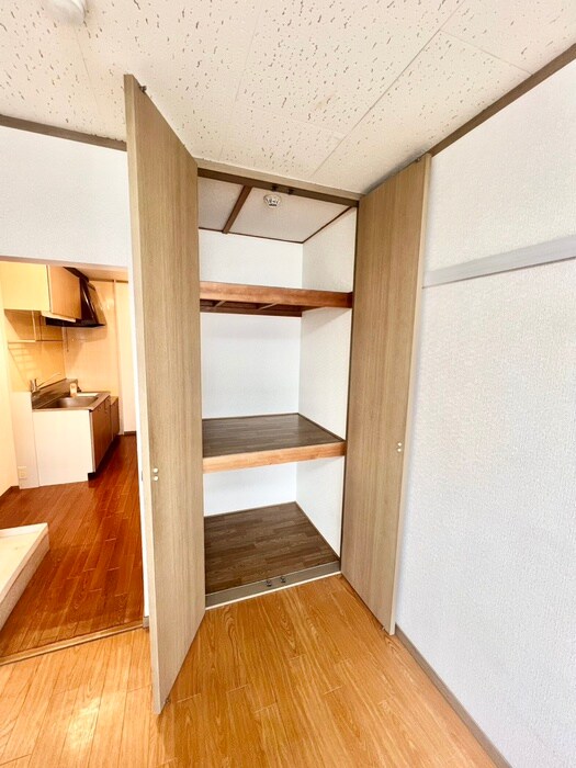 物件内観写真11　(収納)