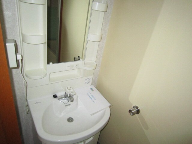 物件内観写真13　(洗面)