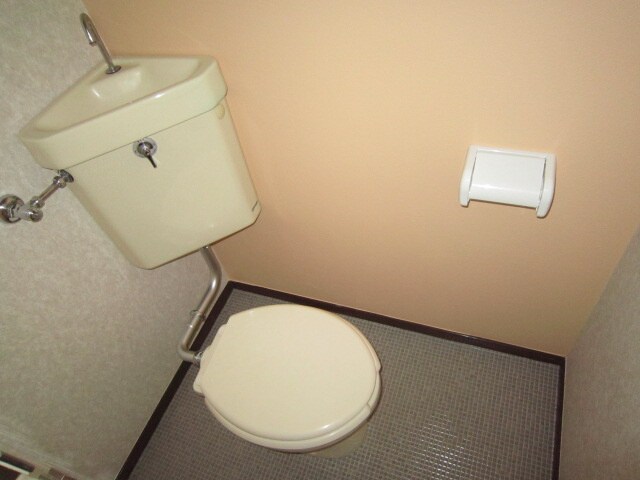 物件内観写真16　(トイレ)