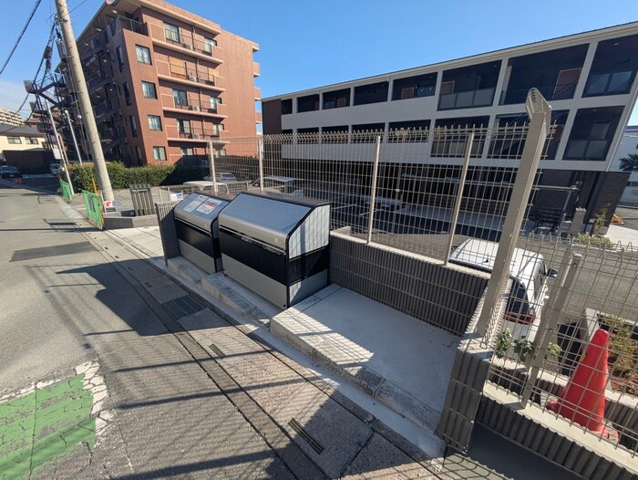 物件外観写真4　(建物設備)