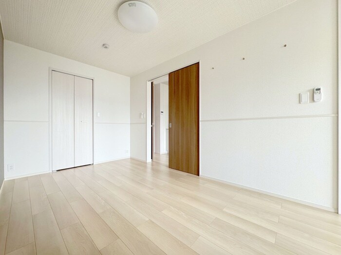 物件内観写真10　(居室)