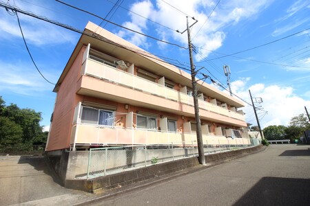 ジュネス大蔵外観写真