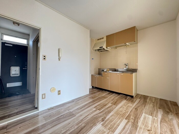 物件内観写真5　(居室)