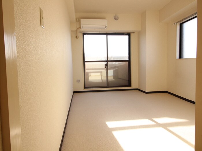 物件内観写真7　(居室)