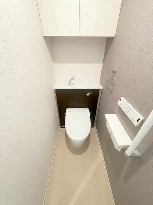 物件内観写真15　(トイレ)