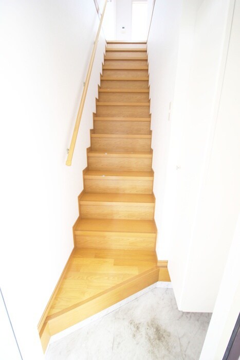 物件内観写真17　(玄関)