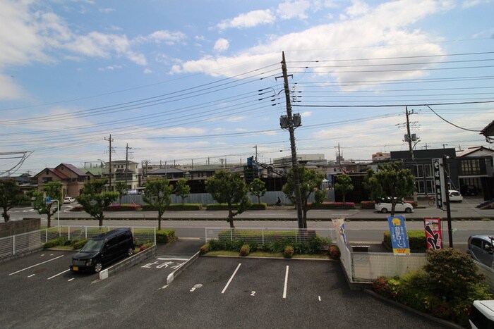 物件内観写真20　(室内からの展望)