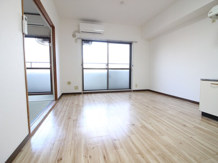 物件内観写真7　(居室)