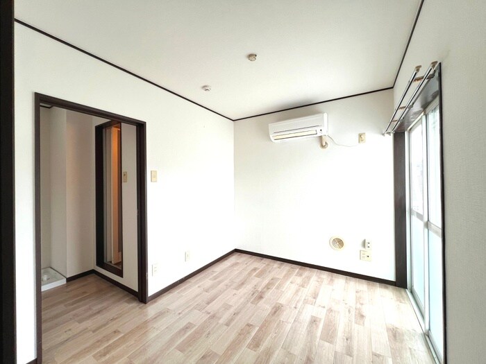 物件内観写真10　(居室)