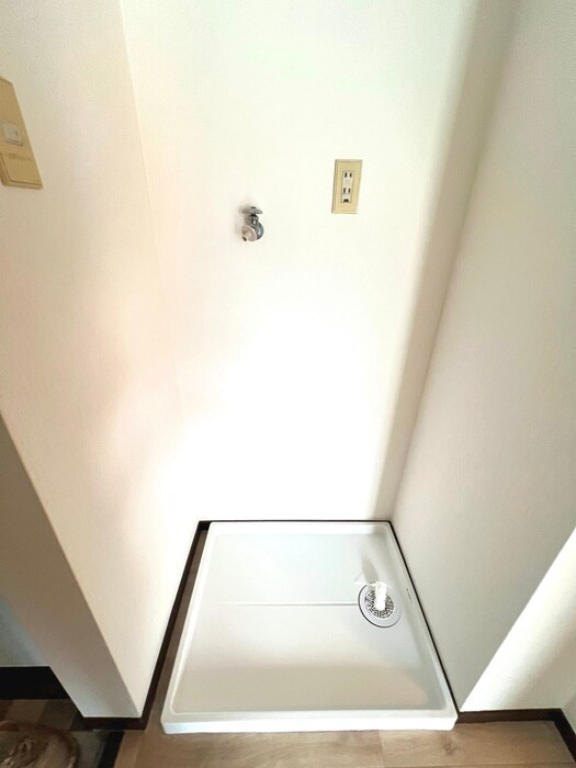 物件内観写真14　(洗濯機置場)