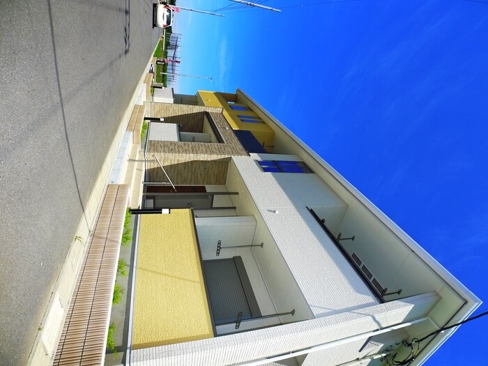 物件外観写真2　(その他)