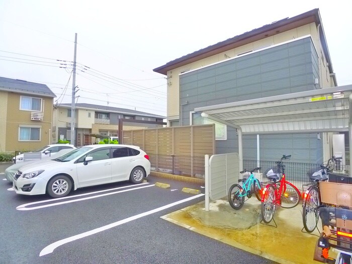 物件外観写真5　(駐輪場)