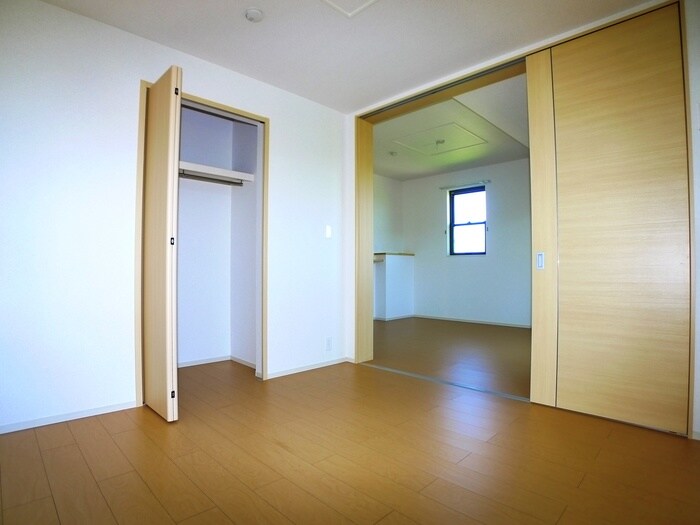 物件内観写真12　(居室)