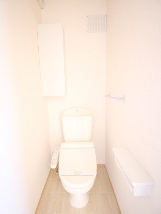 物件内観写真10　(トイレ)