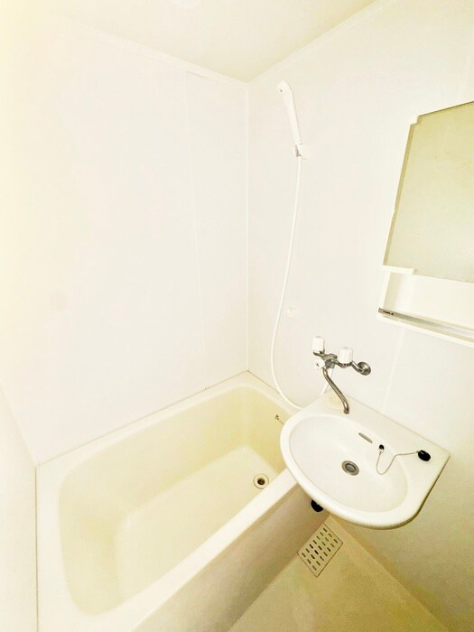 メゾンやまさきのバス