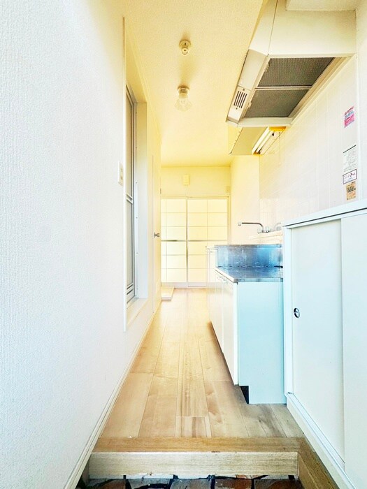 メゾンやまさきの玄関