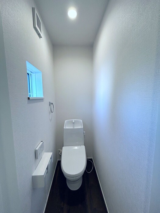 物件内観写真15　(トイレ)