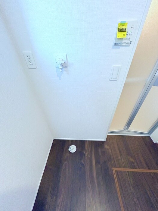 物件内観写真17　(洗濯機置場)
