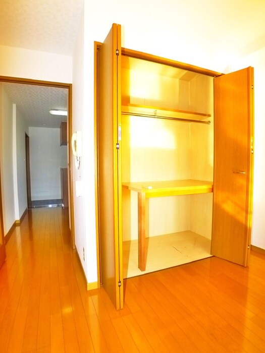 物件内観写真13　(収納)