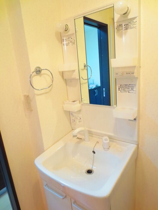 物件内観写真9　(洗面)