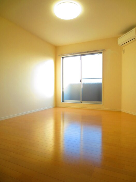 物件内観写真12　(居室)