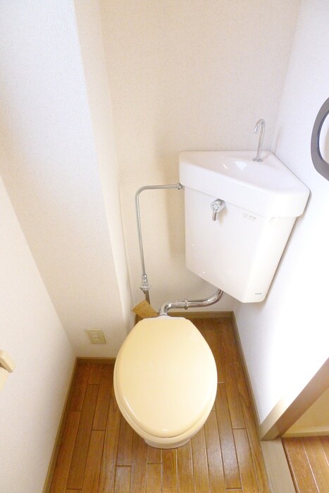 物件内観写真14　(トイレ)