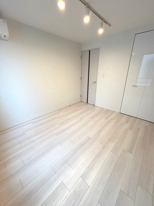 物件内観写真15　(居室)